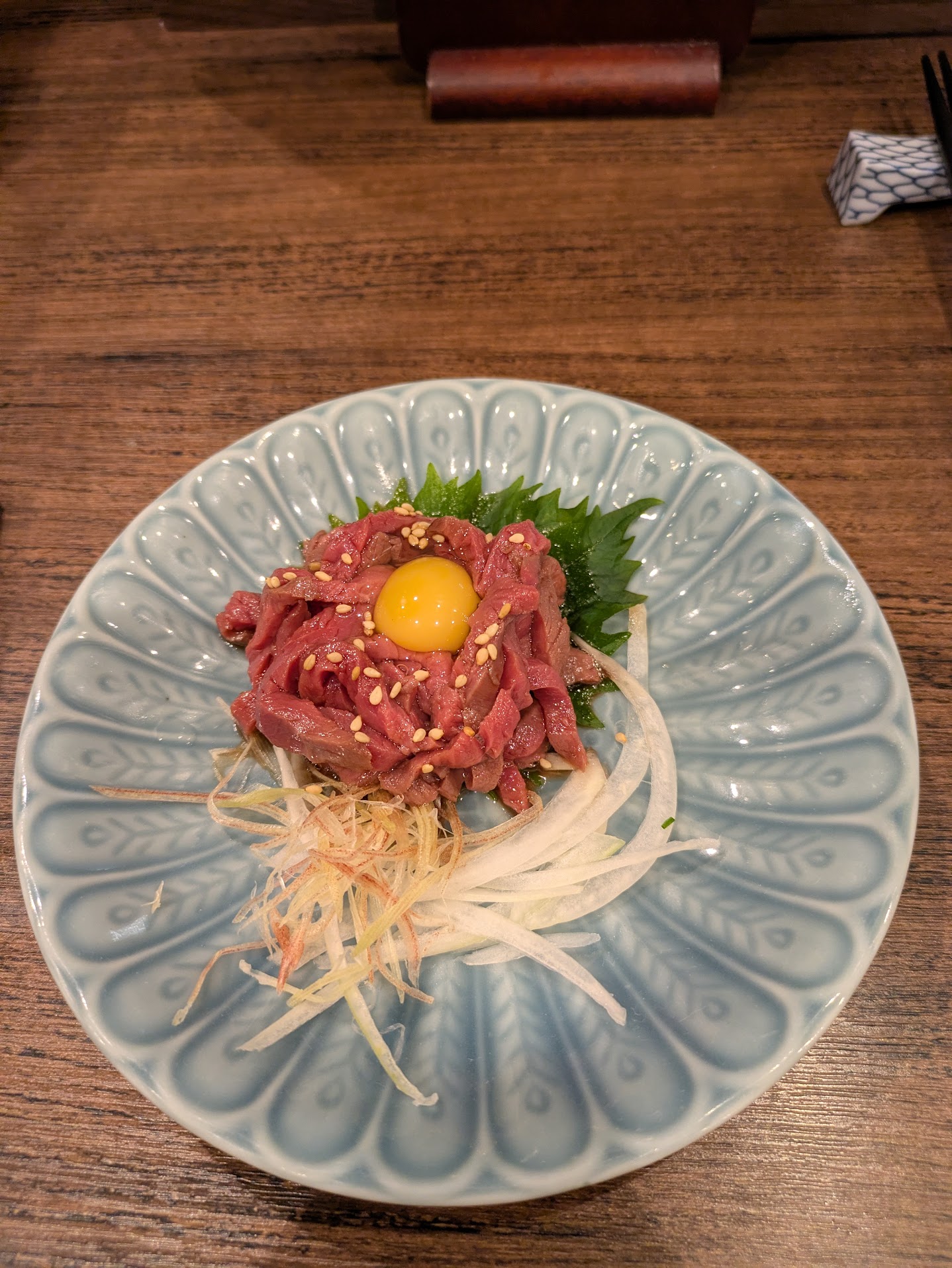 Figure 43: 鹿肉刺身，鹿肉新加坡能吃到，但不会做刺身